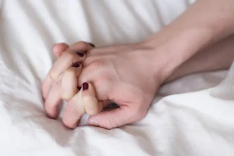 Hamilelikte Cinsel İlişkiye Girmek Bebeğe Zarar Verir Mi?