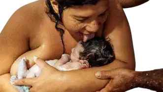 Doğumda Bebeğin Vajinayı Yalayarak Çıkması